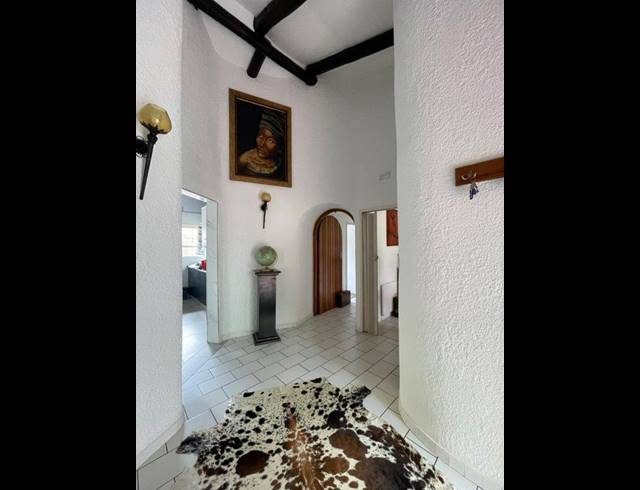 3 BEDROOM HOUSE FOR SALE IN ALBEMARLE